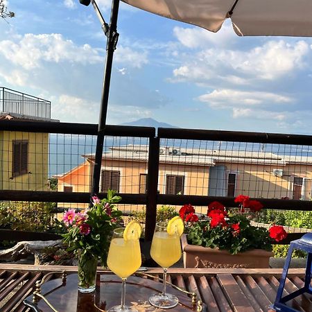 Elisabeth Seaview Apartments Sorrento Coast Vico Equense Bagian luar foto