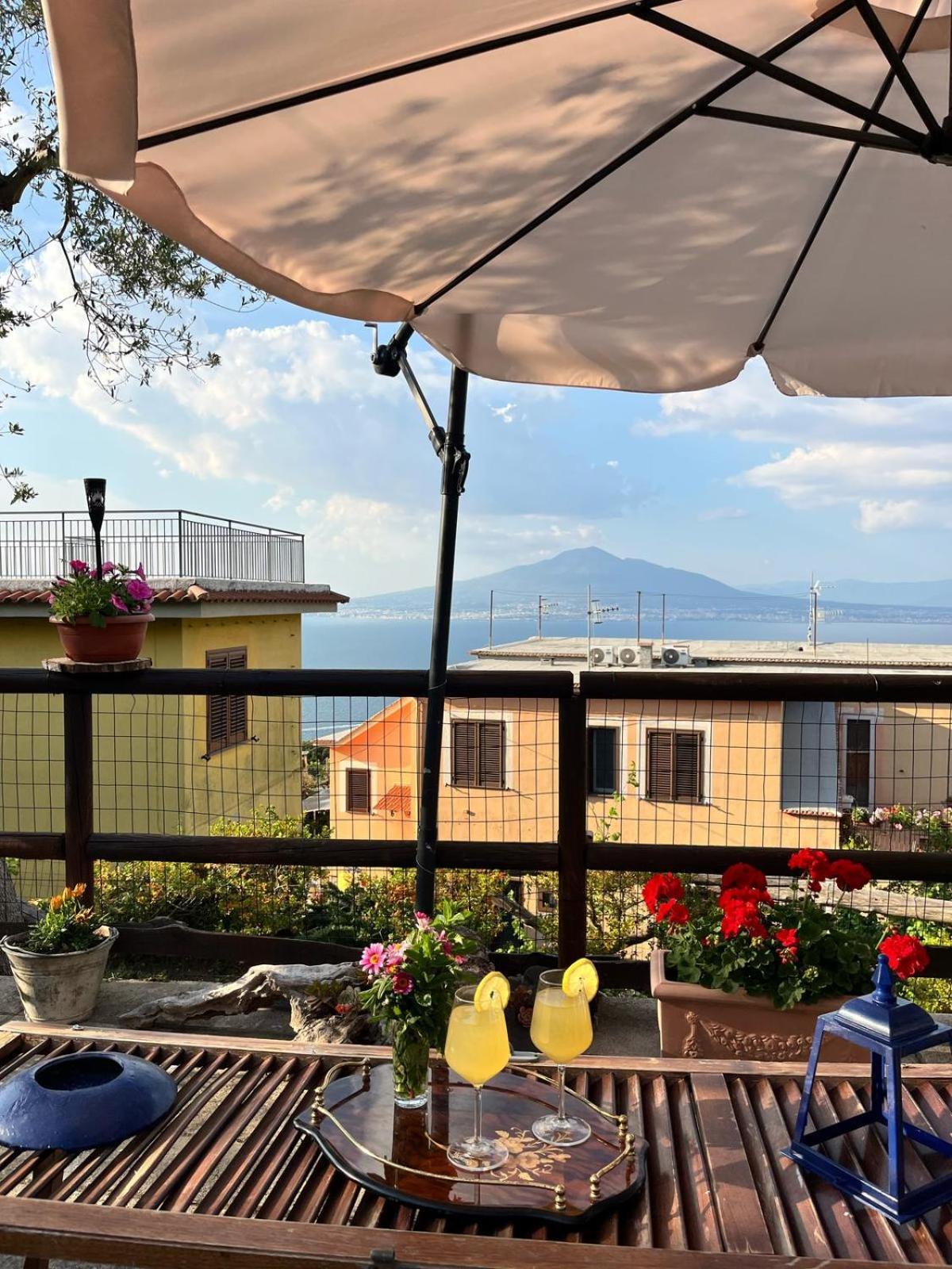 Elisabeth Seaview Apartments Sorrento Coast Vico Equense Bagian luar foto