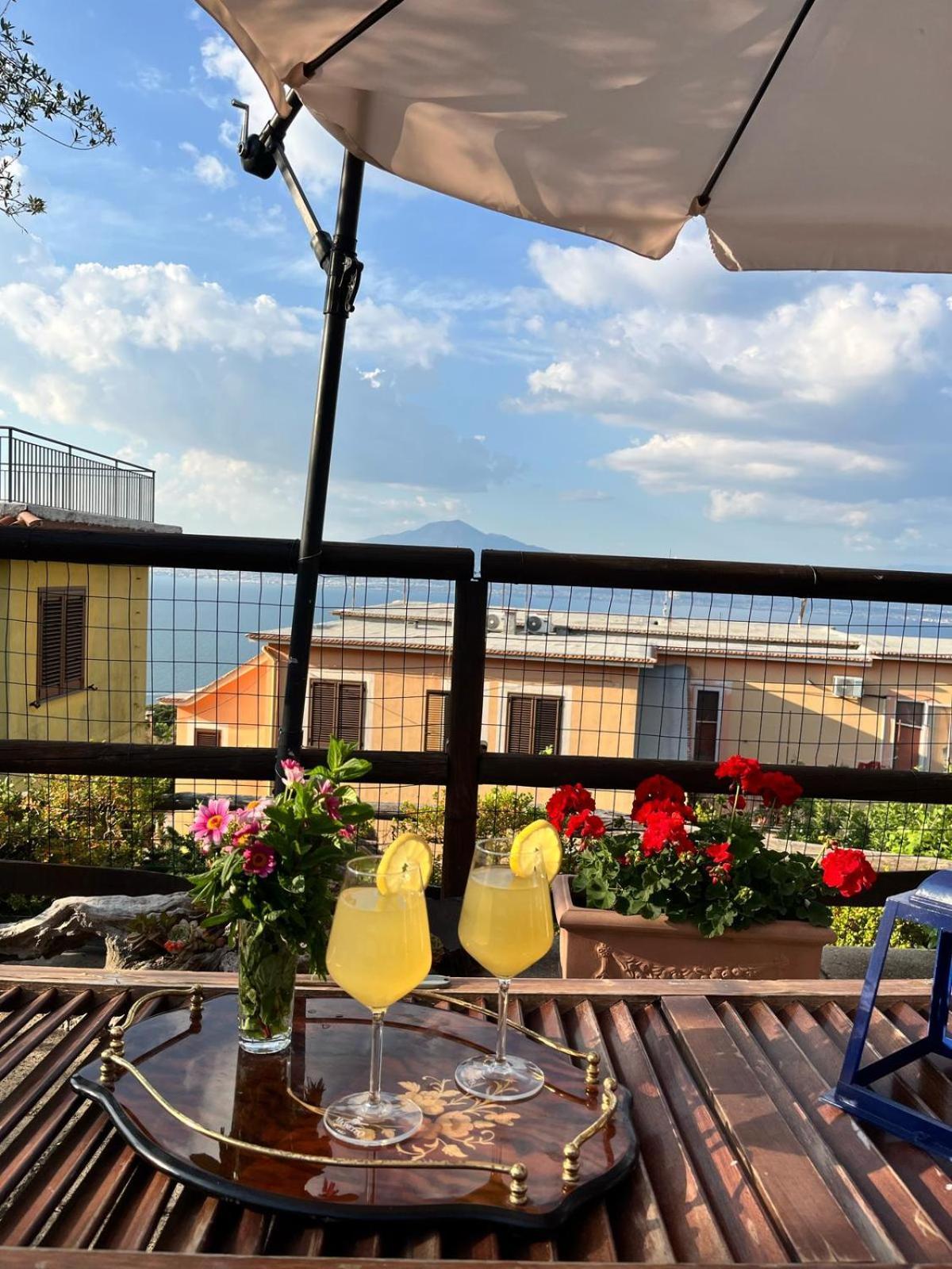 Elisabeth Seaview Apartments Sorrento Coast Vico Equense Bagian luar foto