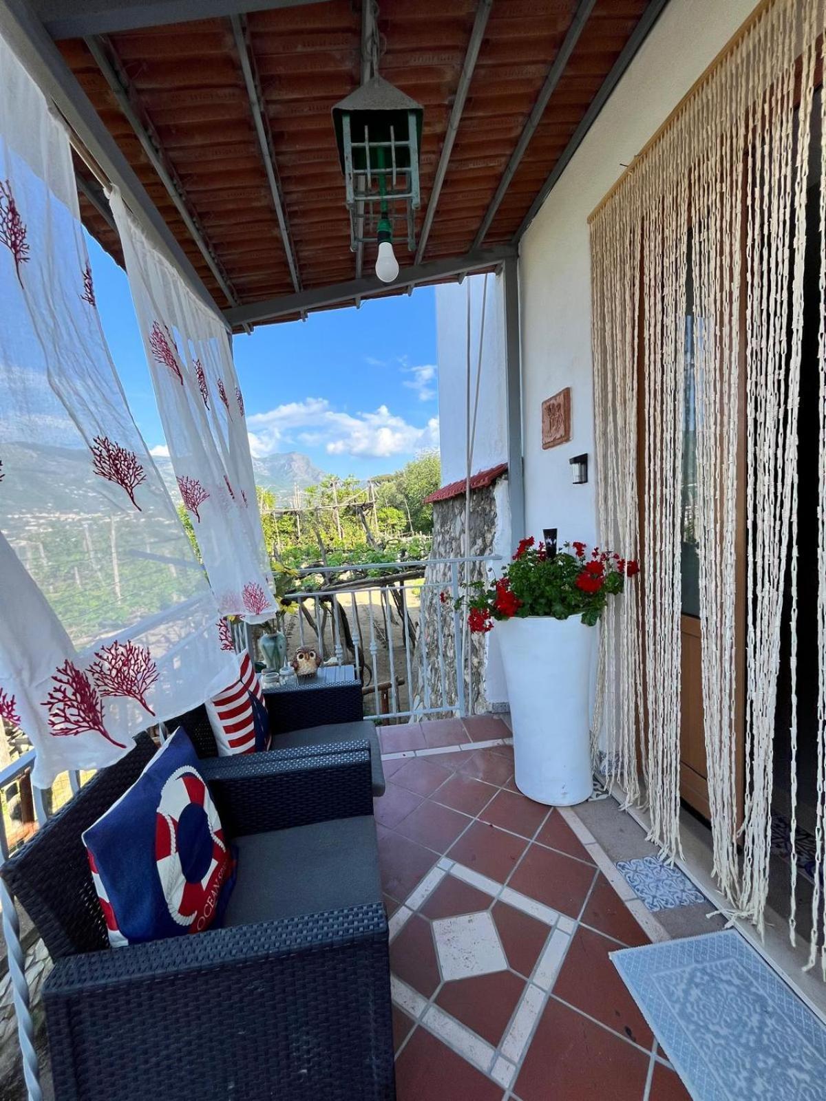 Elisabeth Seaview Apartments Sorrento Coast Vico Equense Bagian luar foto