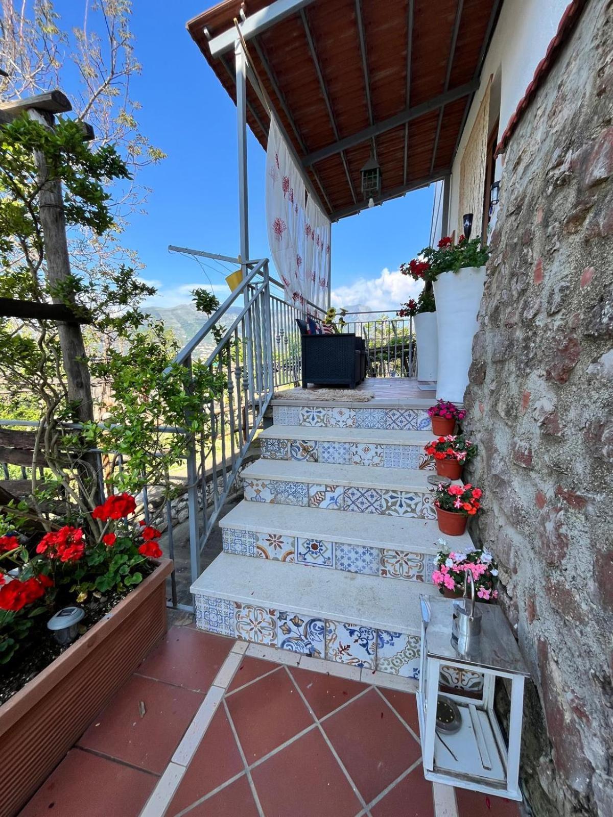 Elisabeth Seaview Apartments Sorrento Coast Vico Equense Bagian luar foto
