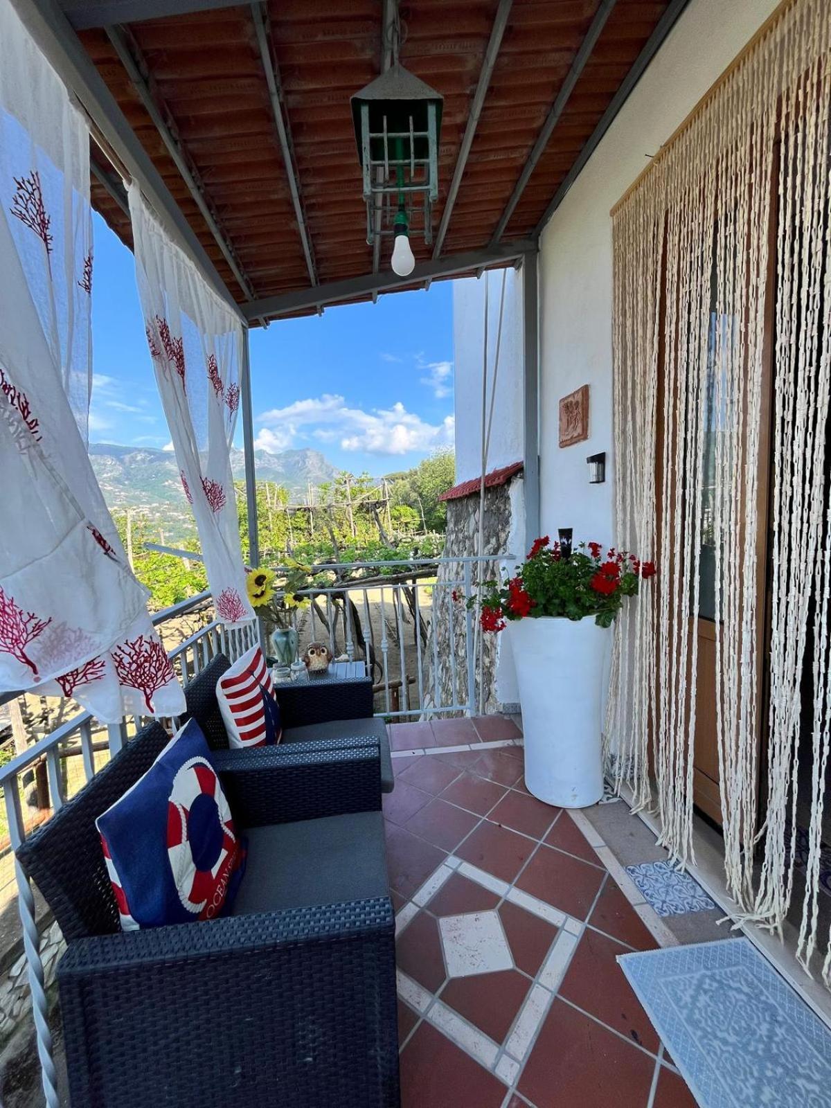 Elisabeth Seaview Apartments Sorrento Coast Vico Equense Bagian luar foto