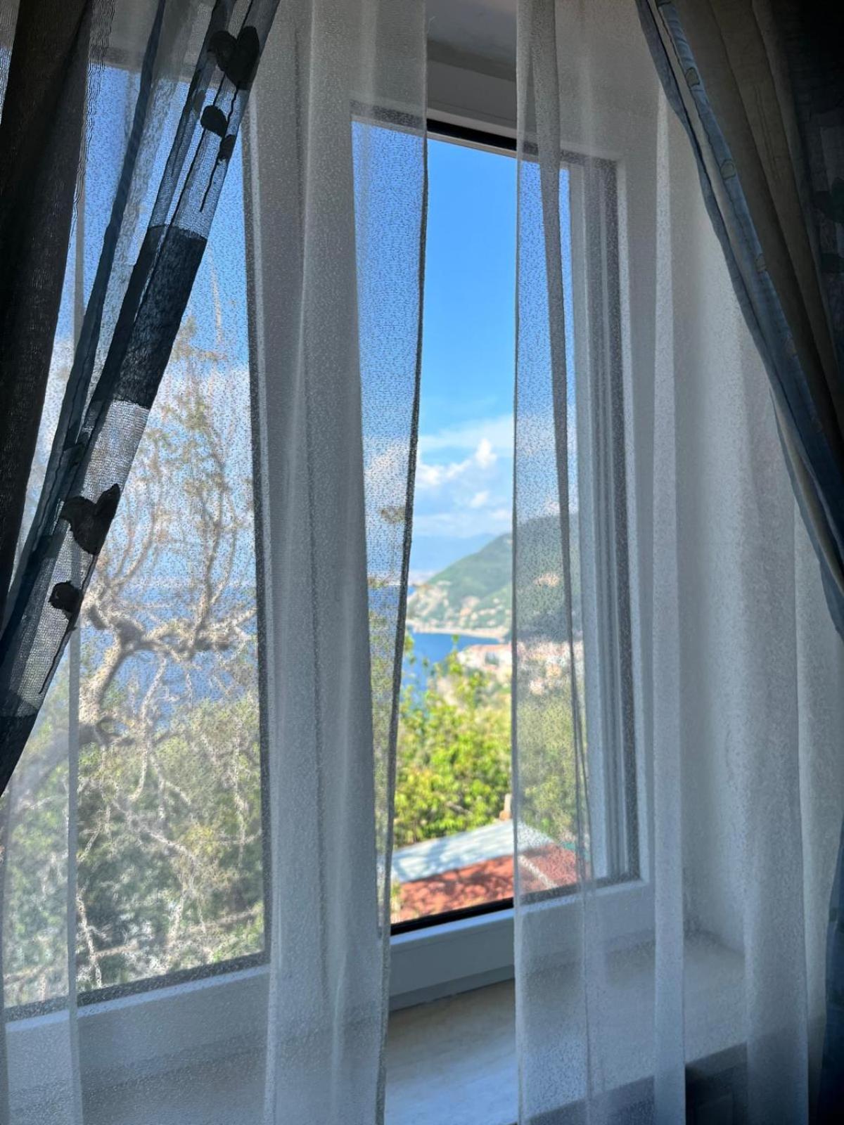 Elisabeth Seaview Apartments Sorrento Coast Vico Equense Bagian luar foto